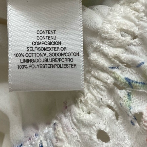 Wayf Top Floral Eyelet Wrap Front Puff Sleeve Cream Blouse Women’s Size Medium - Picture 8 of 10